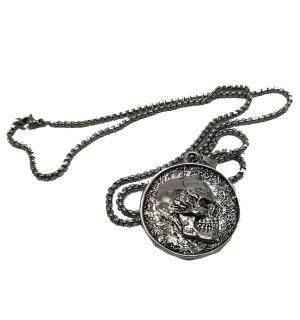 Collier pirate tête de mort double face métal