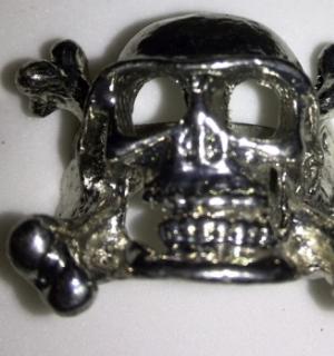 Bague crâne pirate tête de mort